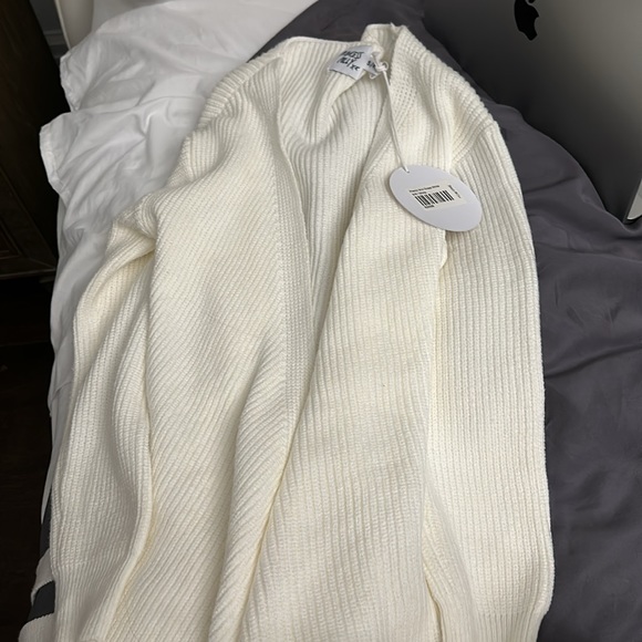 White Long Sleeve Knit Dress - Picture 5 of 7